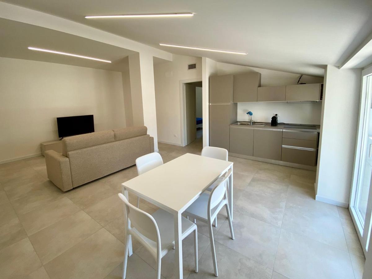 Em Apartments リニャーノ・サッビアドーロ エクステリア 写真